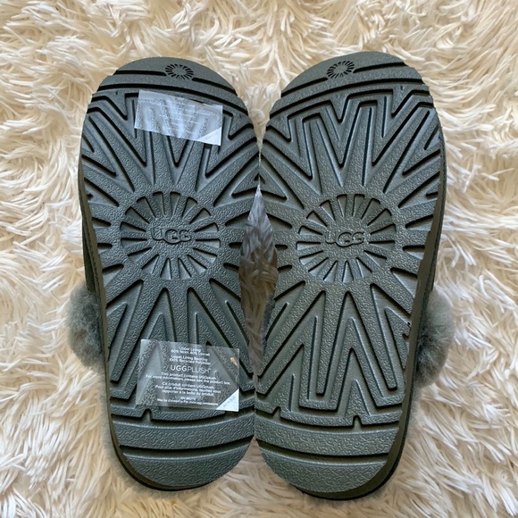 NWB UGG cozy genuine shearling lined slipper - Picture 7 of 8